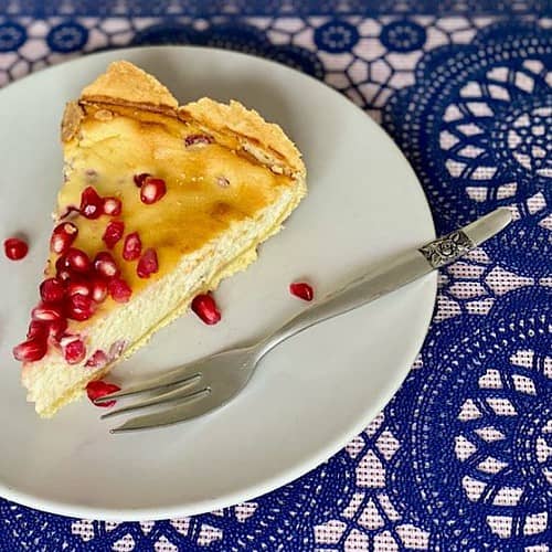 Käsekuchen mit Granatapfel