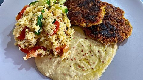 Taboulé mit Falafel & Hummus