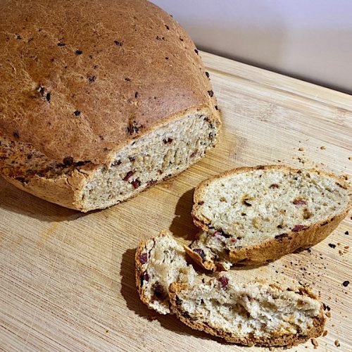 Mediterranes Zwiebelbrot mit Speck