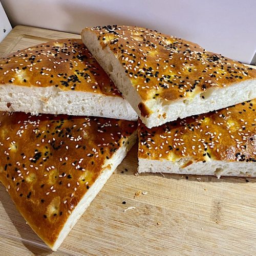 Fertig gebackenes Fladenbrot