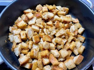 Selbstgemachte Croutons
