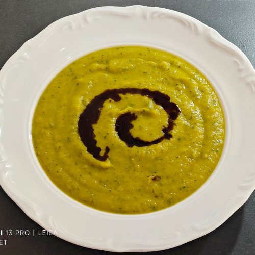 Zucchini-Kürbiscremesuppe