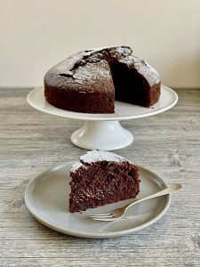 img 7931 Saftiger Schokokuchen mit Puderzucker